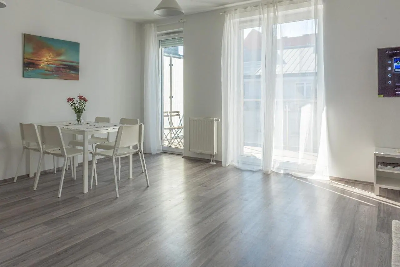 Amphora Luxury Apartment With Free Private Parking And Cozy Balcony 布达佩斯 匈牙利